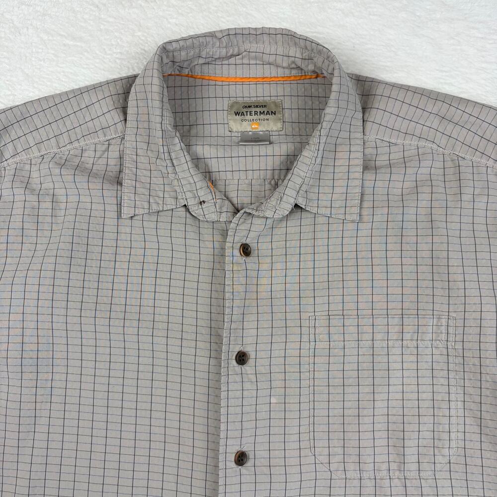 Quiksilver Waterman Men’s L Plaid Short Sleeve Button Up Shirt Gray Outdoor